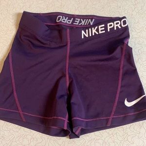 Nike Pro shorts small